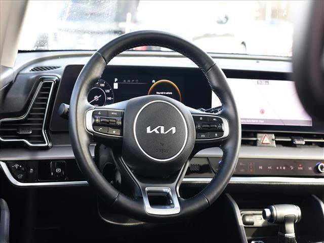 Used 2025 Kia Sportage SX image 10