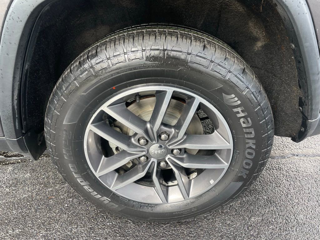 Used 2018 Jeep Grand Cherokee Limited image 43