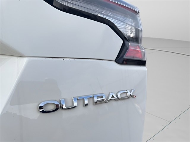 Used 2023 Subaru Outback Limited image 16