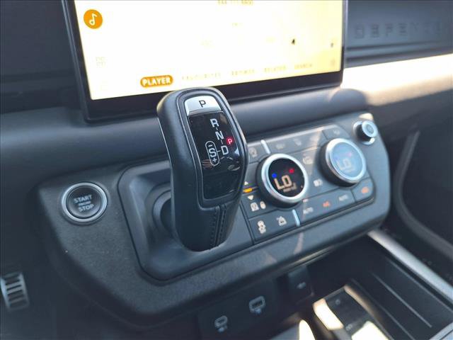Used 2023 Land Rover Defender 90 V8 AWD/4WD image 18