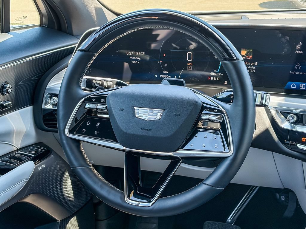 Certified 2024 Cadillac Lyriq Luxury AWD/4WD image 14