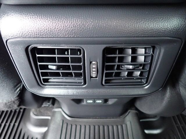 Used 2024 Toyota RAV4 XLE w/ Convenience Package image 18