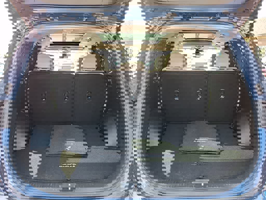 Used 2023 Hyundai Santa Fe Limited image 29