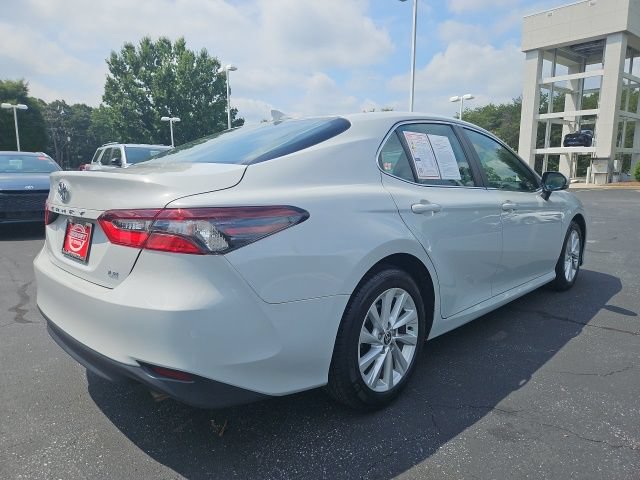 Used 2024 Toyota Camry LE FWD image 8