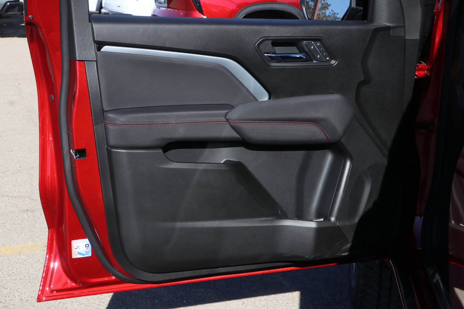 New 2026 Chevrolet Colorado Z71 image 10