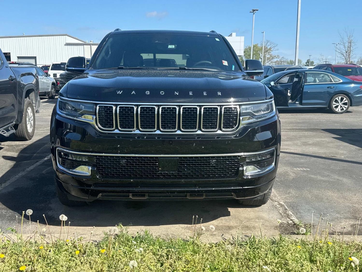 Used 2023 Jeep Wagoneer 4WD w/ Premium Group I image 9