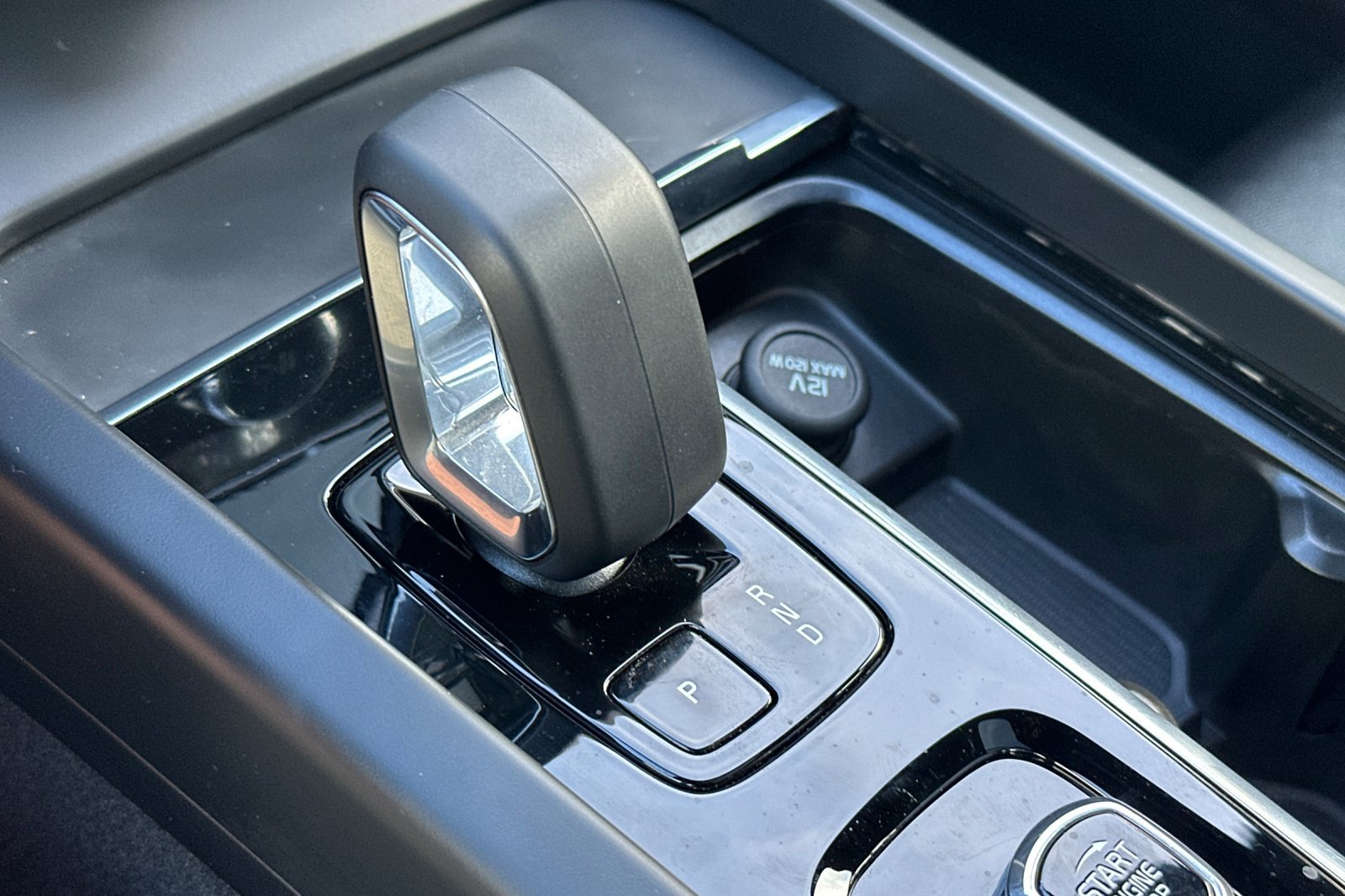 Certified 2023 Volvo S60 B5 Plus w/ Climate Package image 25