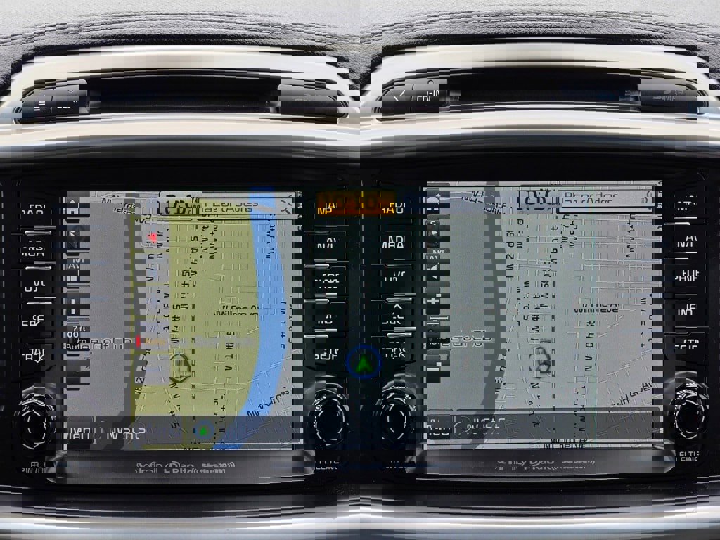 Used 2017 Kia Sorento SX image 11