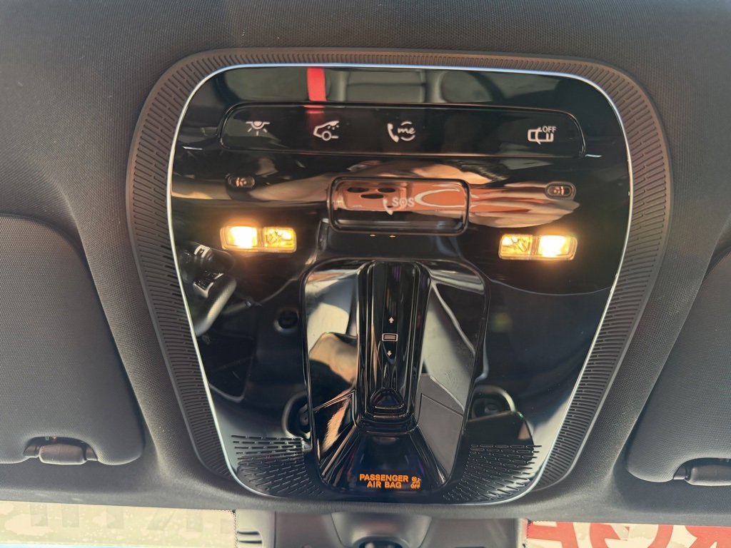 Used 2025 Mercedes-Benz GLC 43 AMG 4MATIC image 25