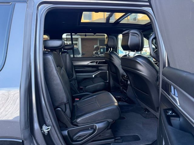 Used 2025 Jeep Wagoneer Series II w/ Convenience Group I image 27