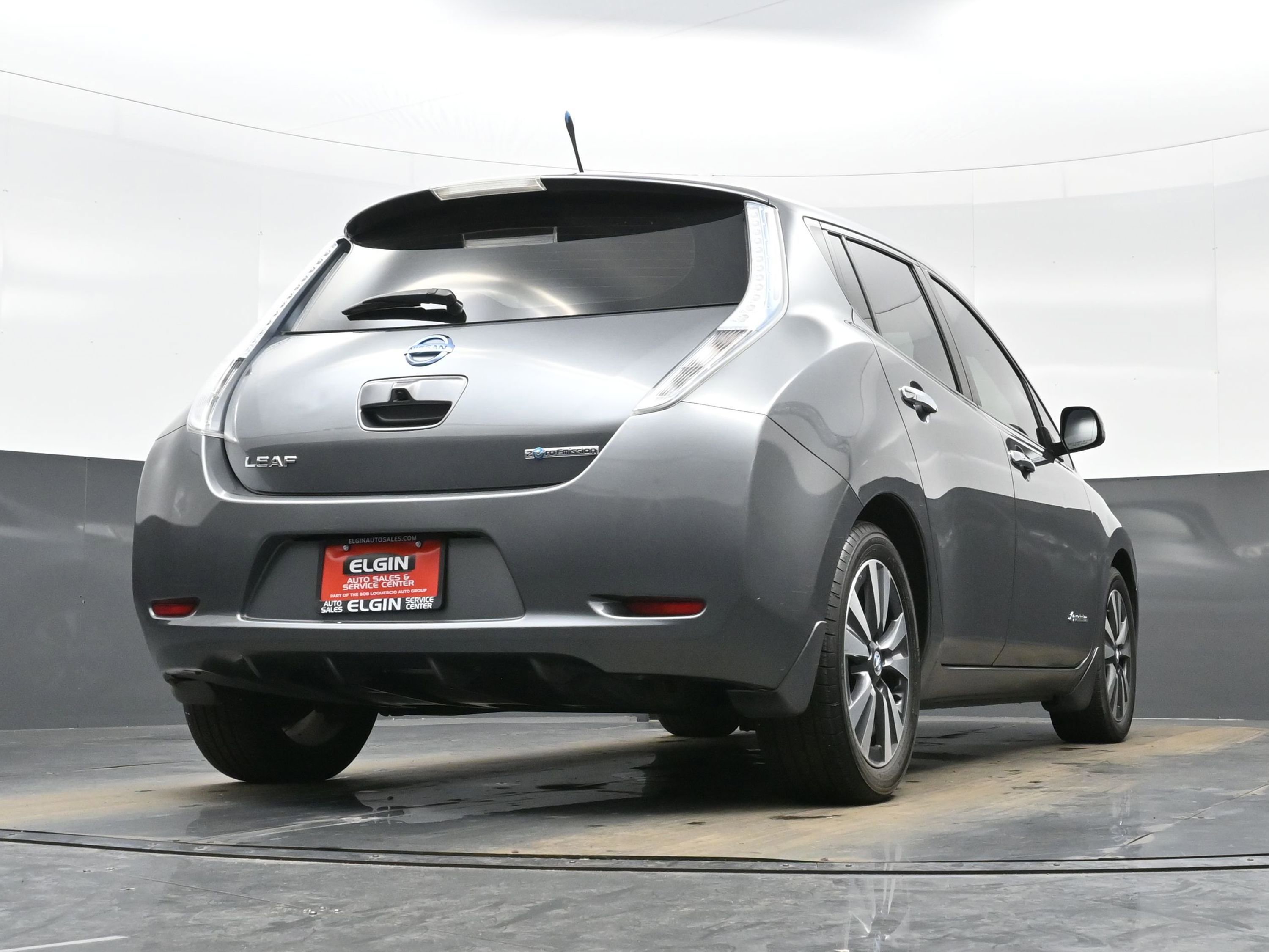 Used 2014 Nissan Leaf SL image 29