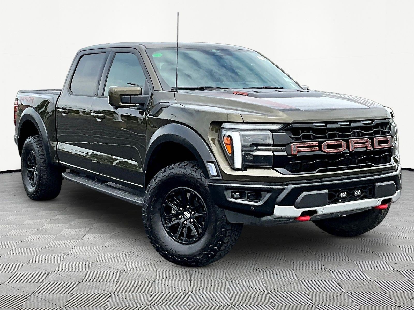Used 2025 Ford F150 Raptor AWD/4WD image 3