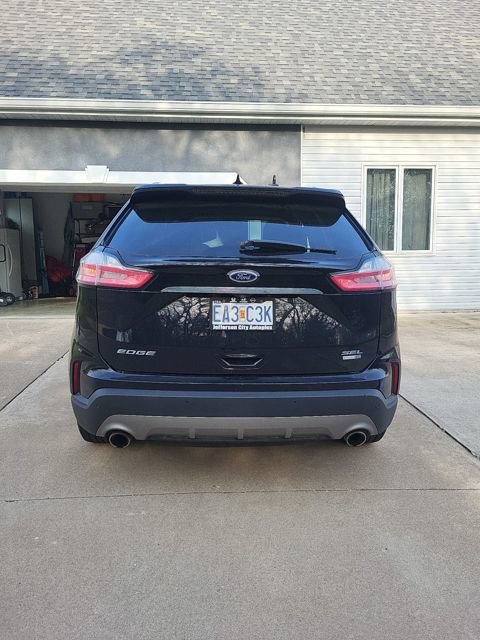 Used 2020 Ford Edge SEL w/ Convenience Package image 3