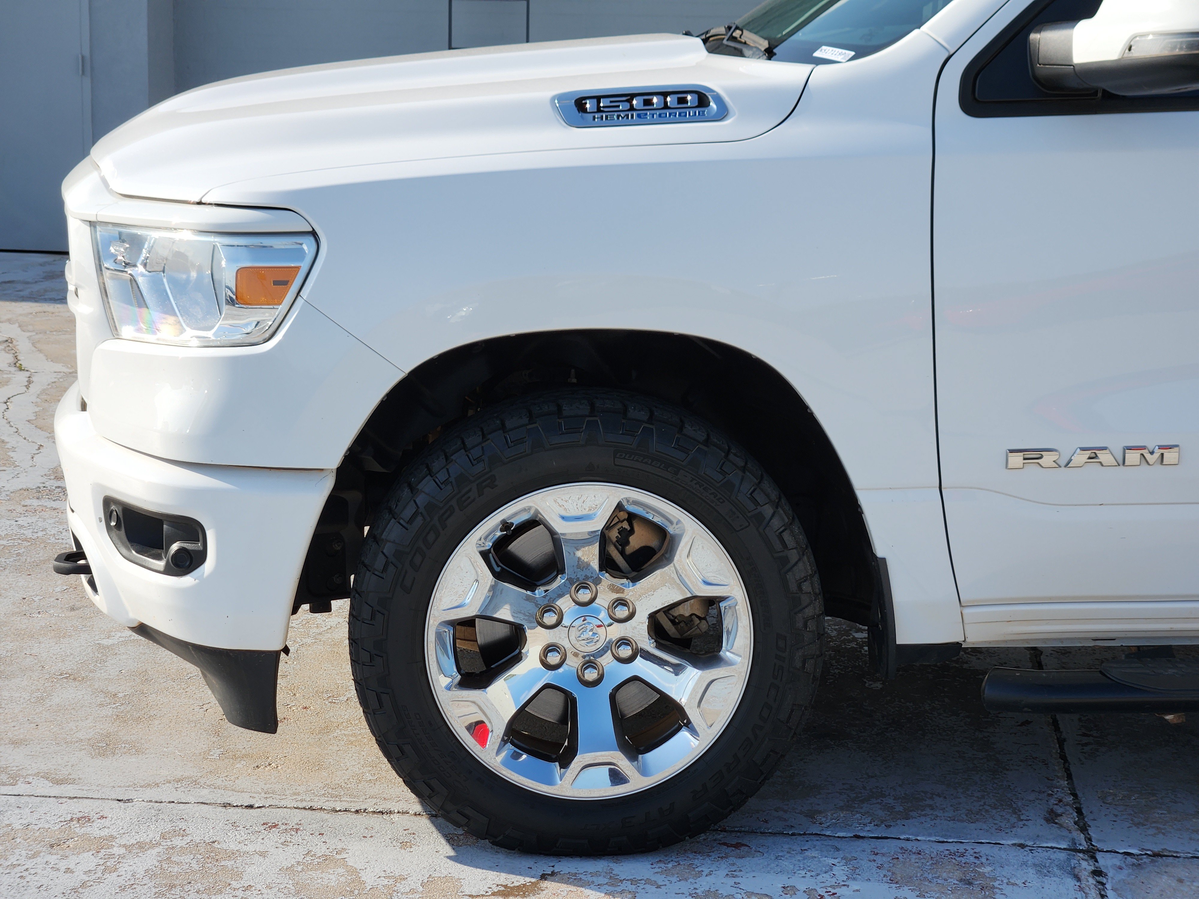 Used 2023 RAM 1500 Big Horn AWD/4WD image 9