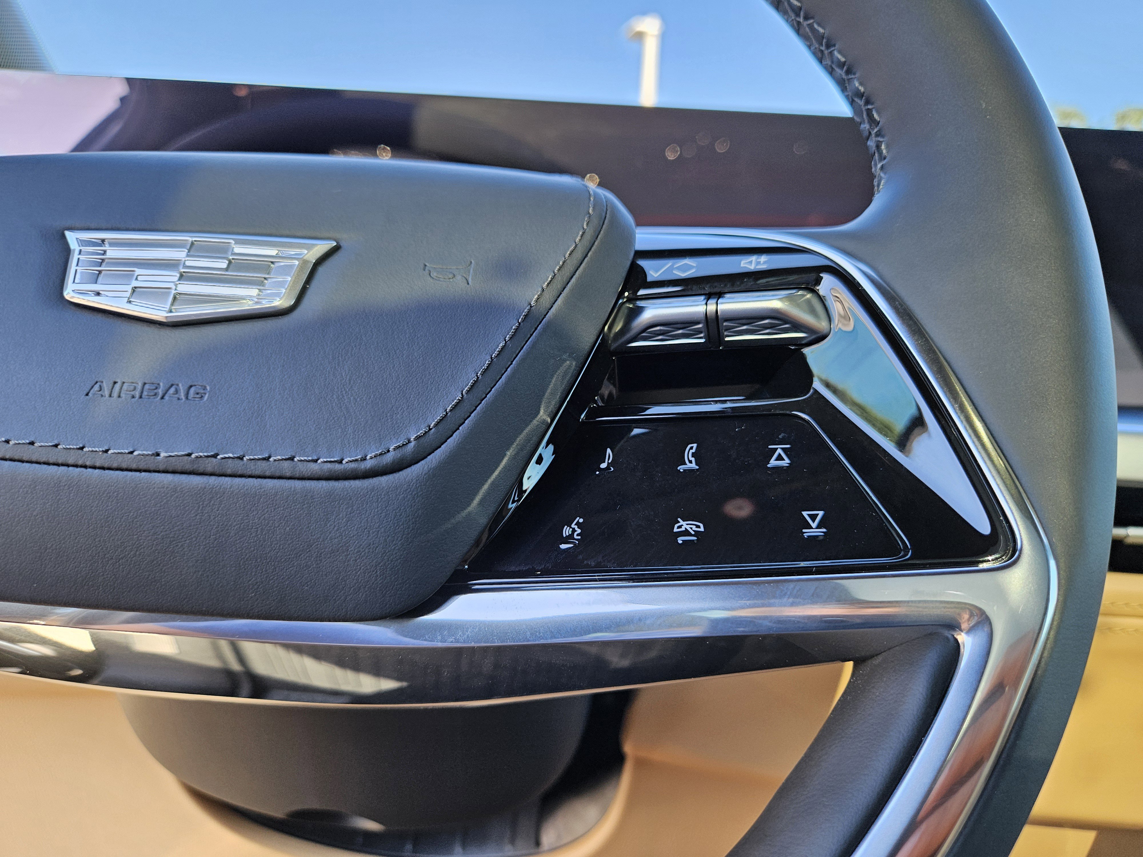 New 2026 Cadillac Escalade IQ Sport 2 w/ LPO, ONYX Package image 33