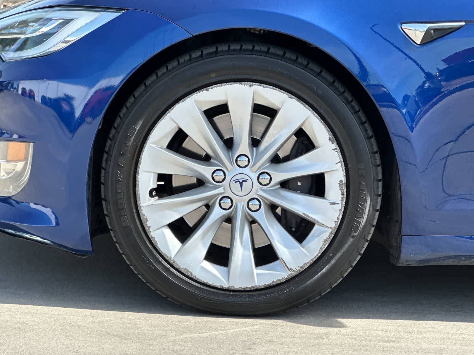 Used 2018 Tesla Model S 100D AWD/4WD image 26