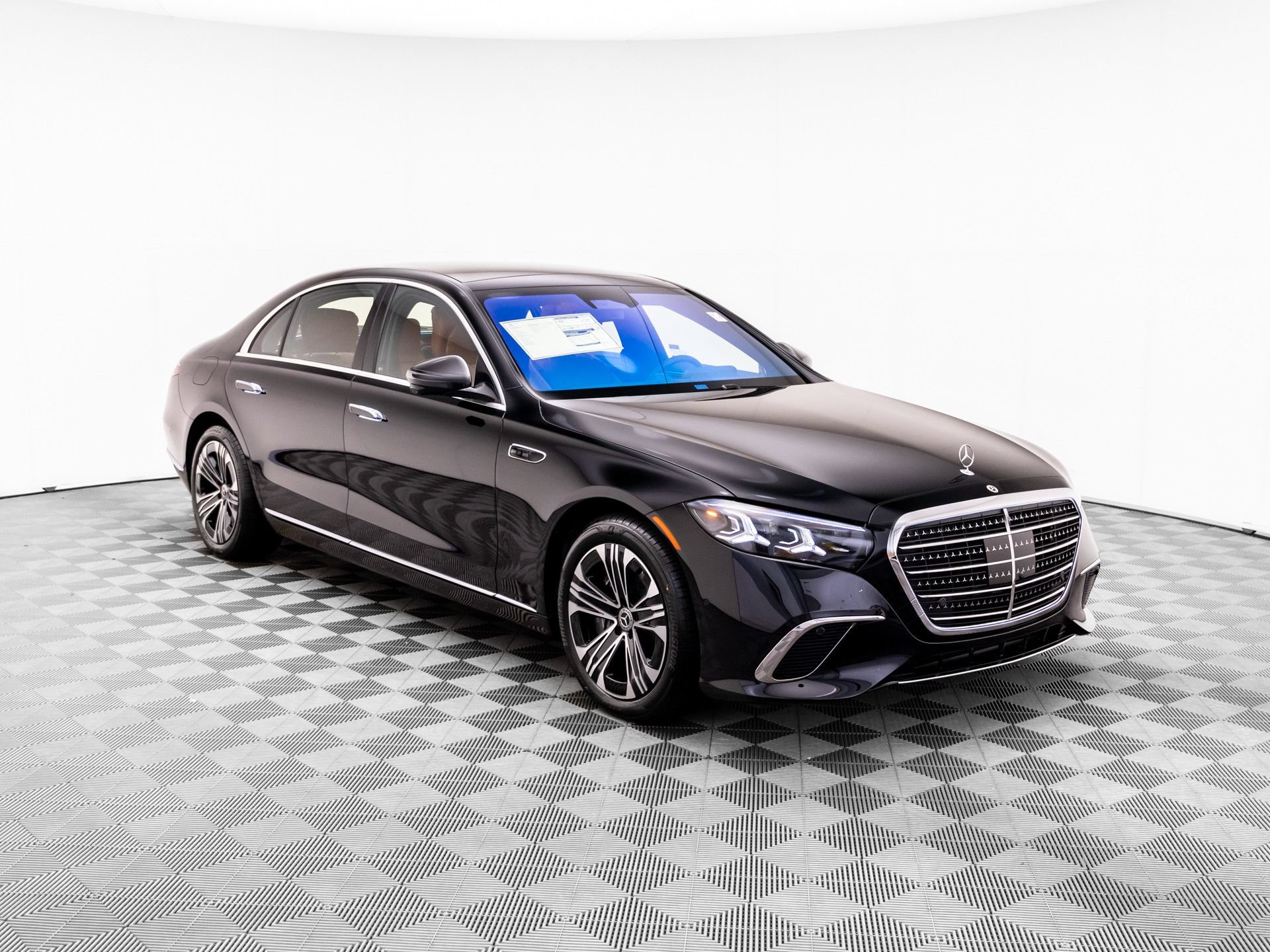 New 2027 Mercedes-Benz S 580 4MATIC Sedan image 7