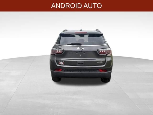 Used 2018 Jeep Compass Latitude w/ Popular Equipment Group AWD/4WD image 6