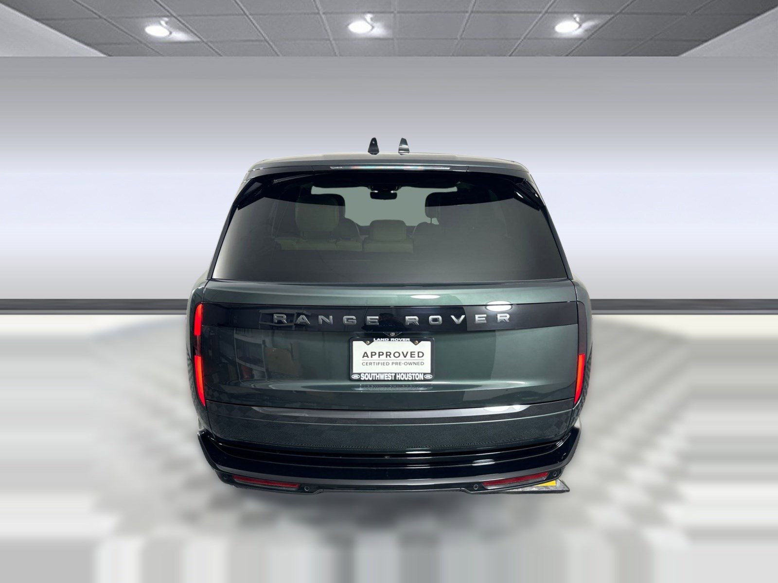 Certified 2024 Land Rover Range Rover SE AWD/4WD image 9