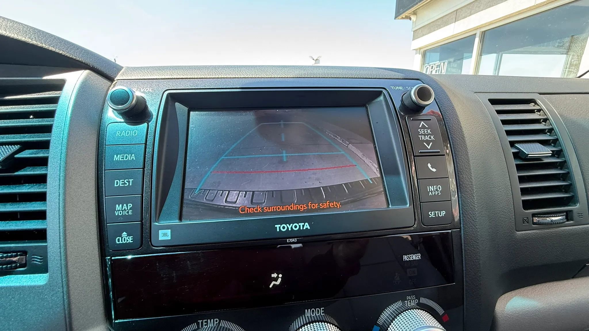 Used 2013 Toyota Sequoia Limited AWD/4WD image 18