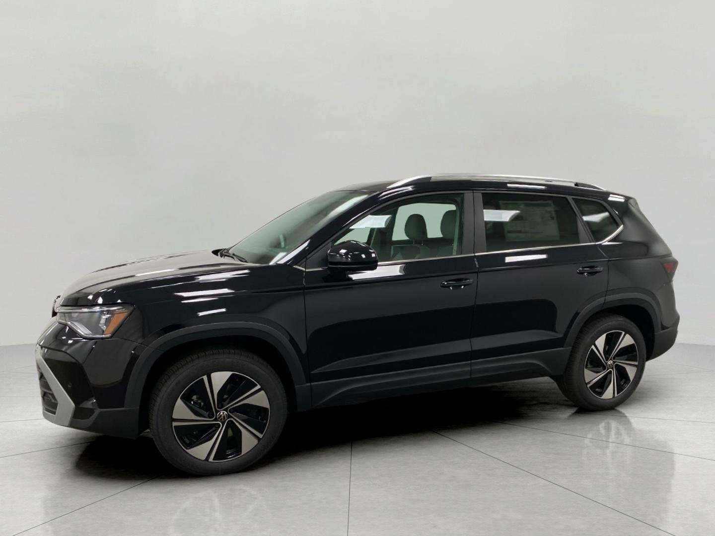 New 2026 Volkswagen Taos SE AWD/4WD image 7