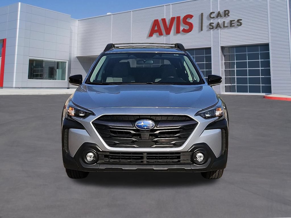 Used 2025 Subaru Outback Premium AWD/4WD image 2