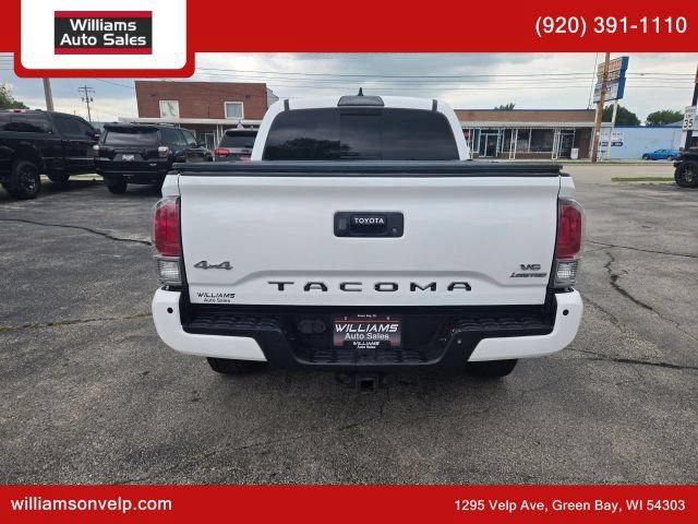 Used 2017 Toyota Tacoma Limited w/ Tow Package AWD/4WD image 5