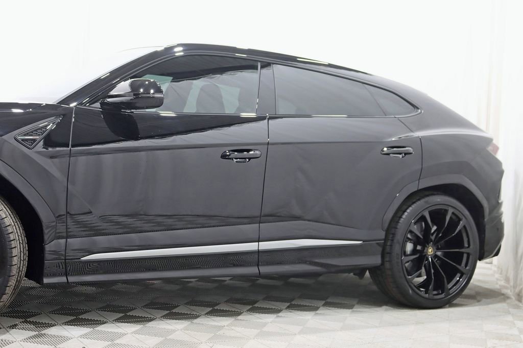 Used 2021 Lamborghini Urus image 4
