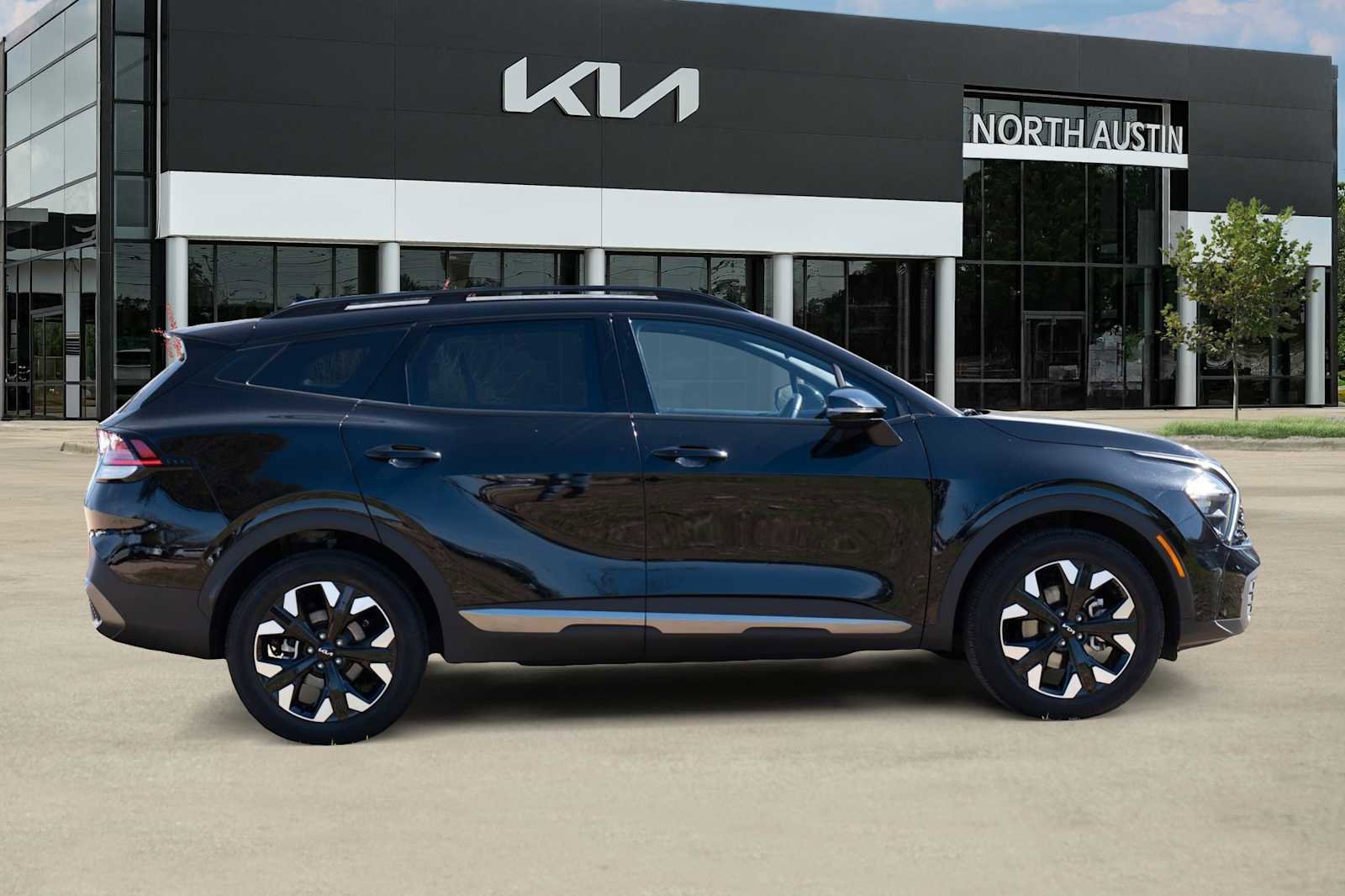 Certified 2023 Kia Sportage X-Line w/ X-Line Premium Package image 7