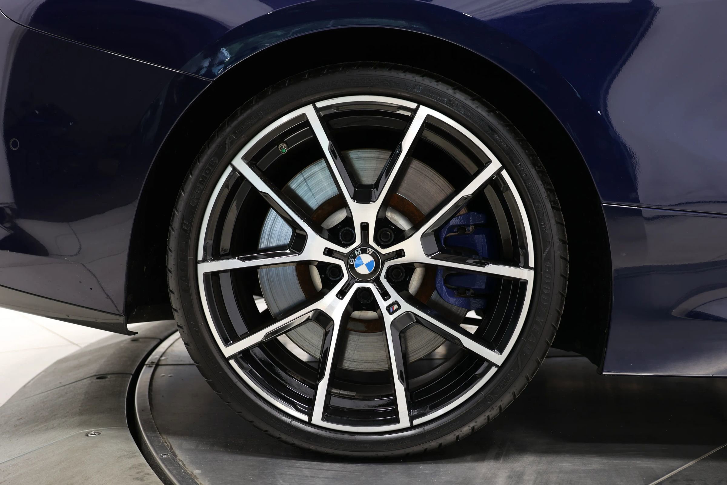 Used 2022 BMW M850i xDrive Convertible image 89