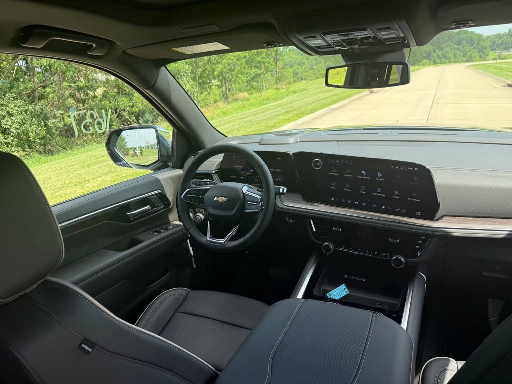 Used 2026 Chevrolet Tahoe Premier w/ Sun And Tow Package AWD/4WD image 20