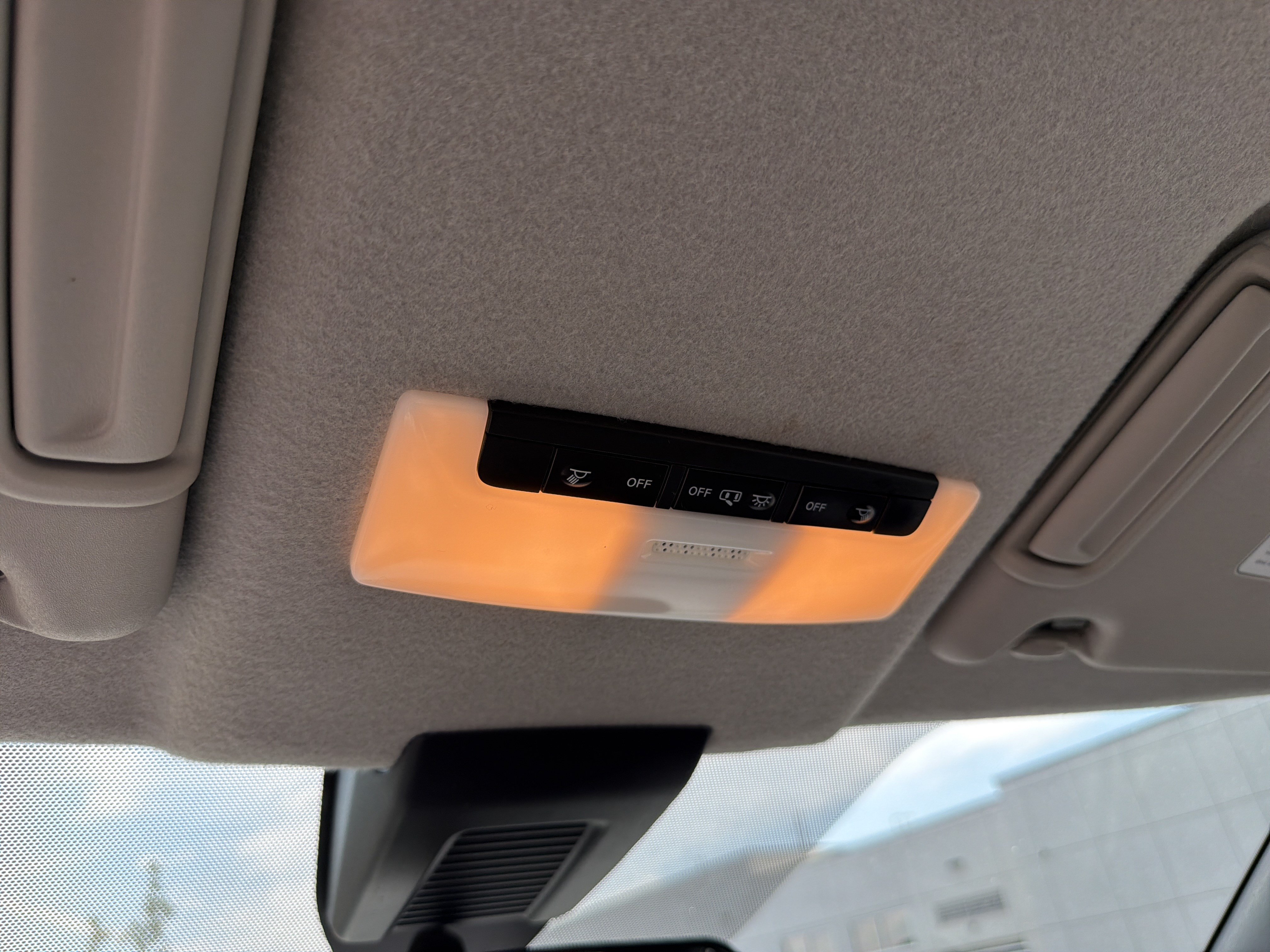 Used 2020 Nissan Kicks SV FWD image 30