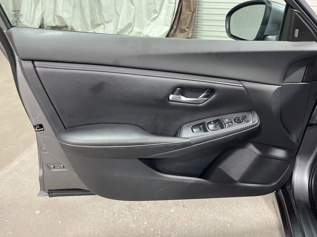 Used 2023 Nissan Sentra SV image 23