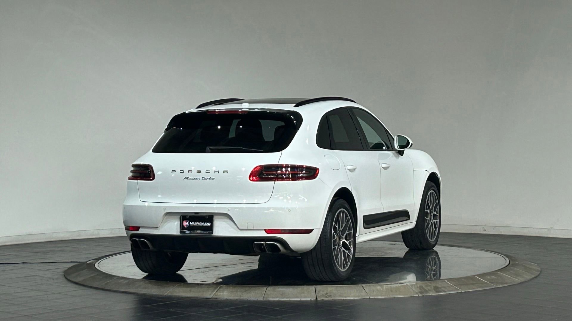Used 2015 Porsche Macan Turbo AWD/4WD image 10