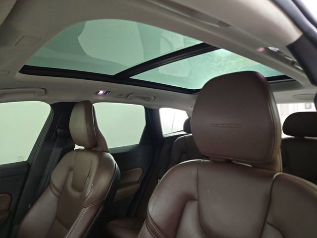 Used 2019 Volvo XC60 T5 Inscription w/ Protection Package AWD/4WD image 32