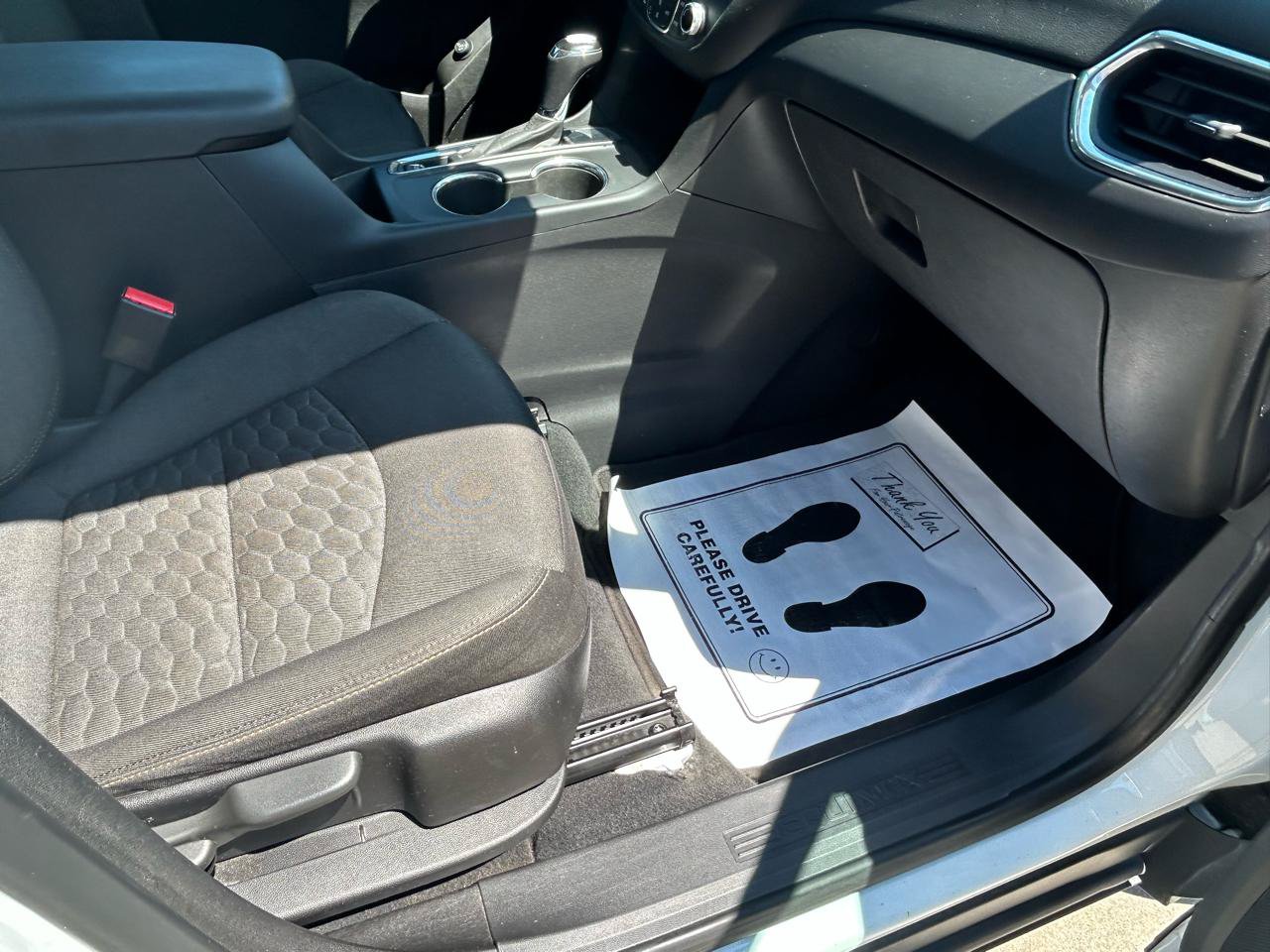 Used 2019 Chevrolet Equinox LT w/ Driver Convenience Package FWD image 11