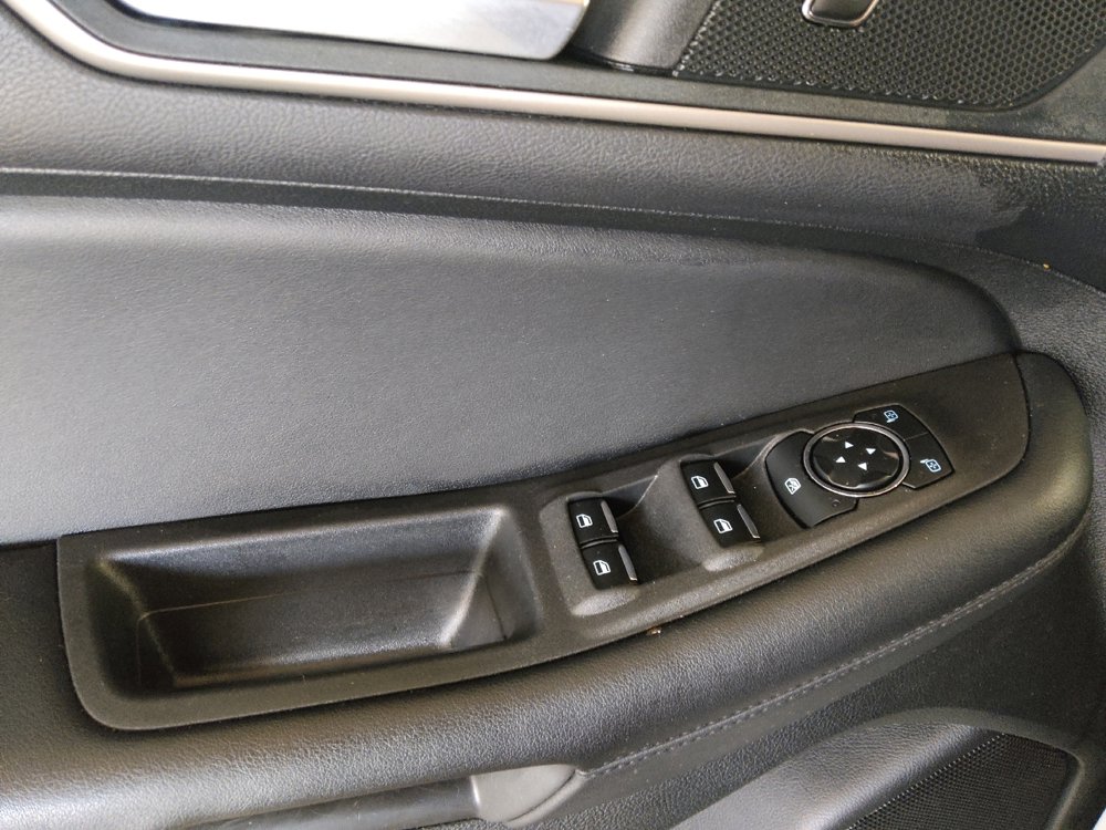 Used 2024 Ford Edge SEL image 27