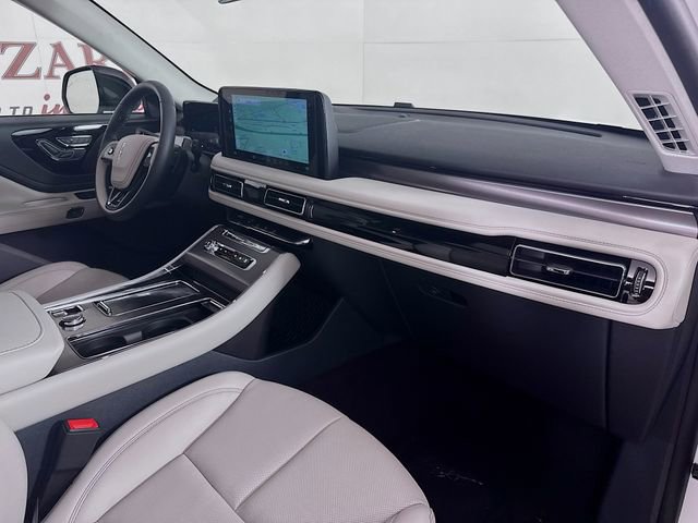 New 2026 Lincoln Aviator AWD image 31