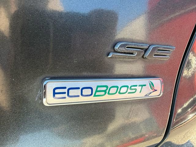 Used 2015 Ford Fusion SE w/ Equipment Group 202A image 9