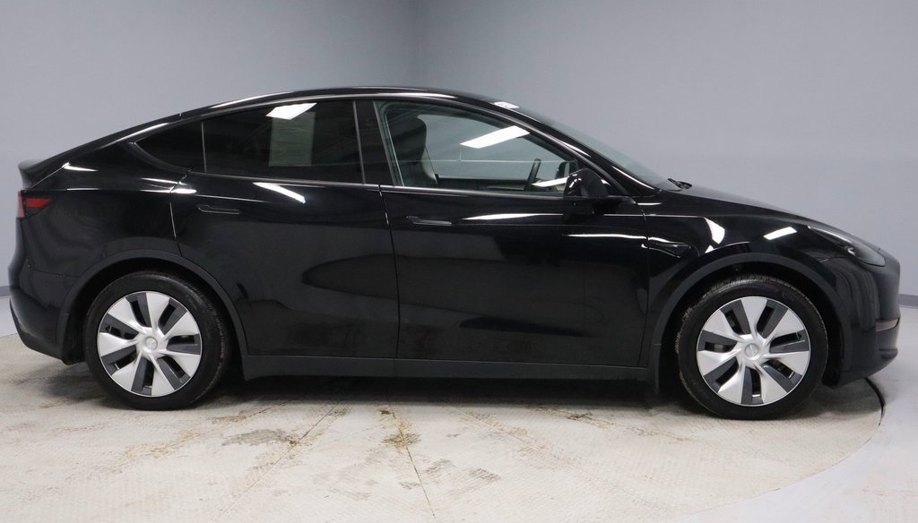 Used 2023 Tesla Model Y Long Range image 13
