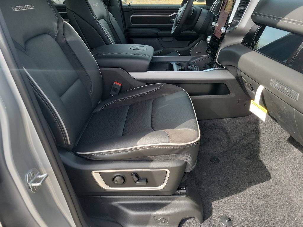 New 2026 RAM 1500 Laramie w/ Night Edition AWD/4WD image 27