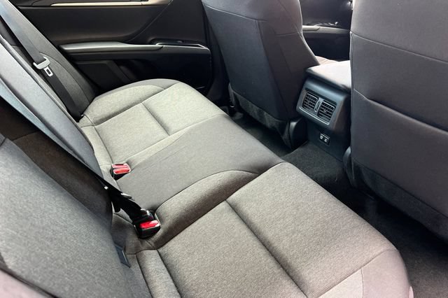 Used 2025 Toyota Camry LE FWD image 18
