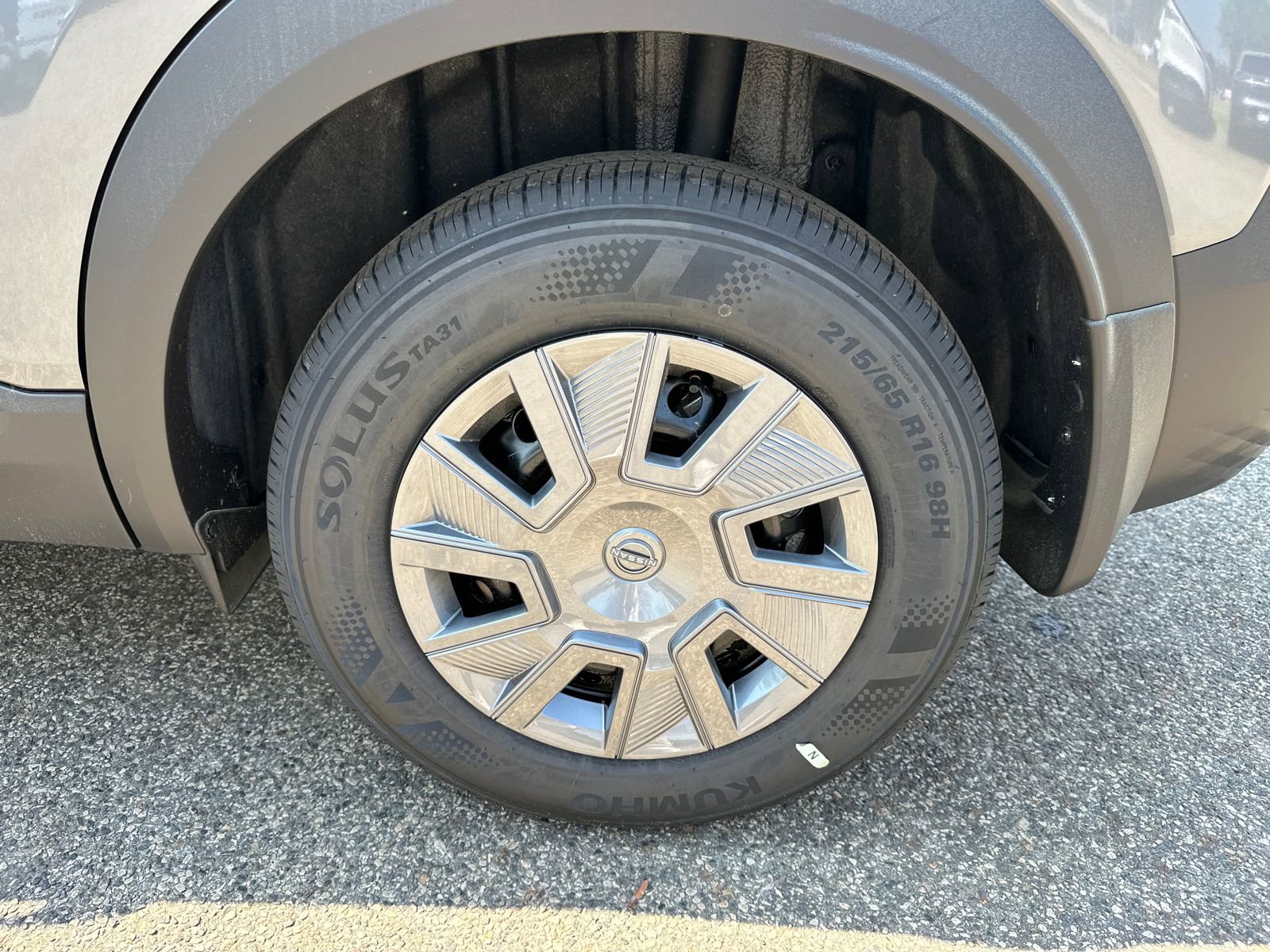 New 2026 Nissan Kicks S w/ Charging Package image 16