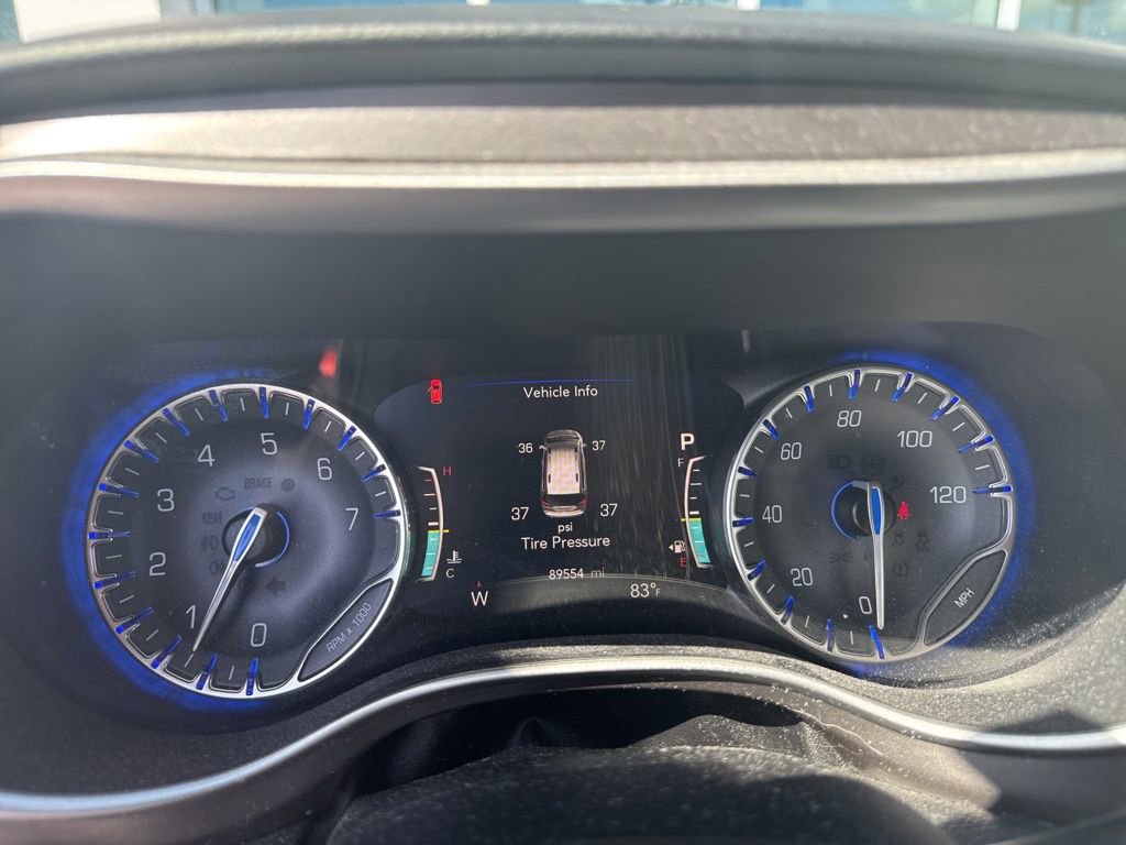 Used 2020 Chrysler Pacifica Touring-L Plus image 18