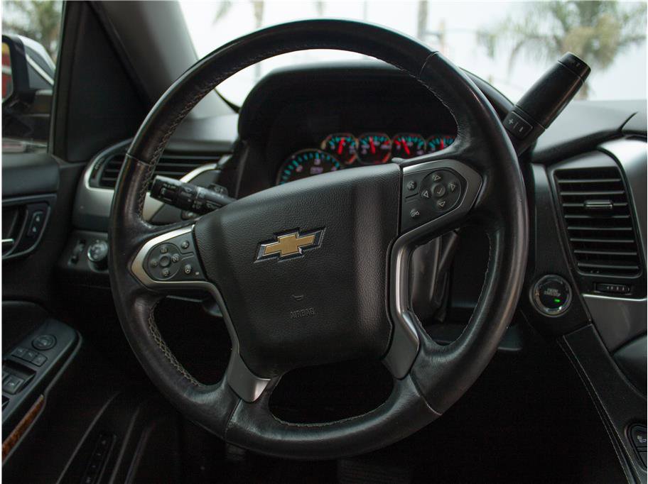 Used 2017 Chevrolet Suburban Premier image 17