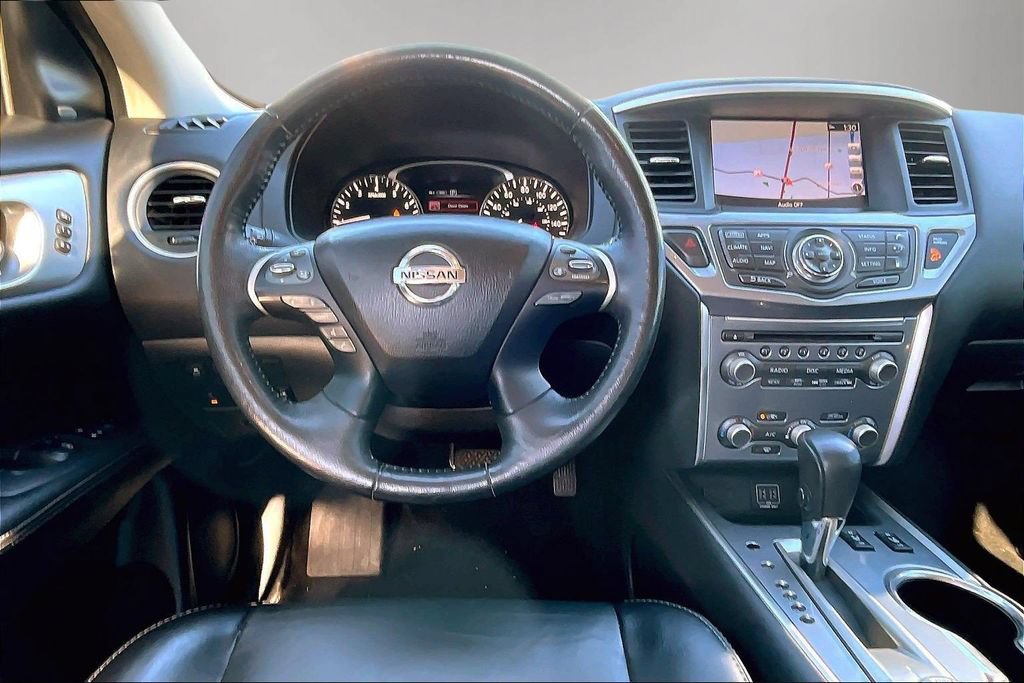 Used 2018 Nissan Pathfinder SL w/ Midnight Edition Package AWD/4WD image 8