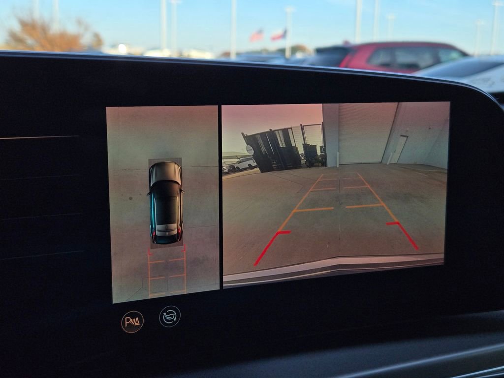 Certified 2024 Cadillac Lyriq Luxury w/ Nappa Leather Package image 20