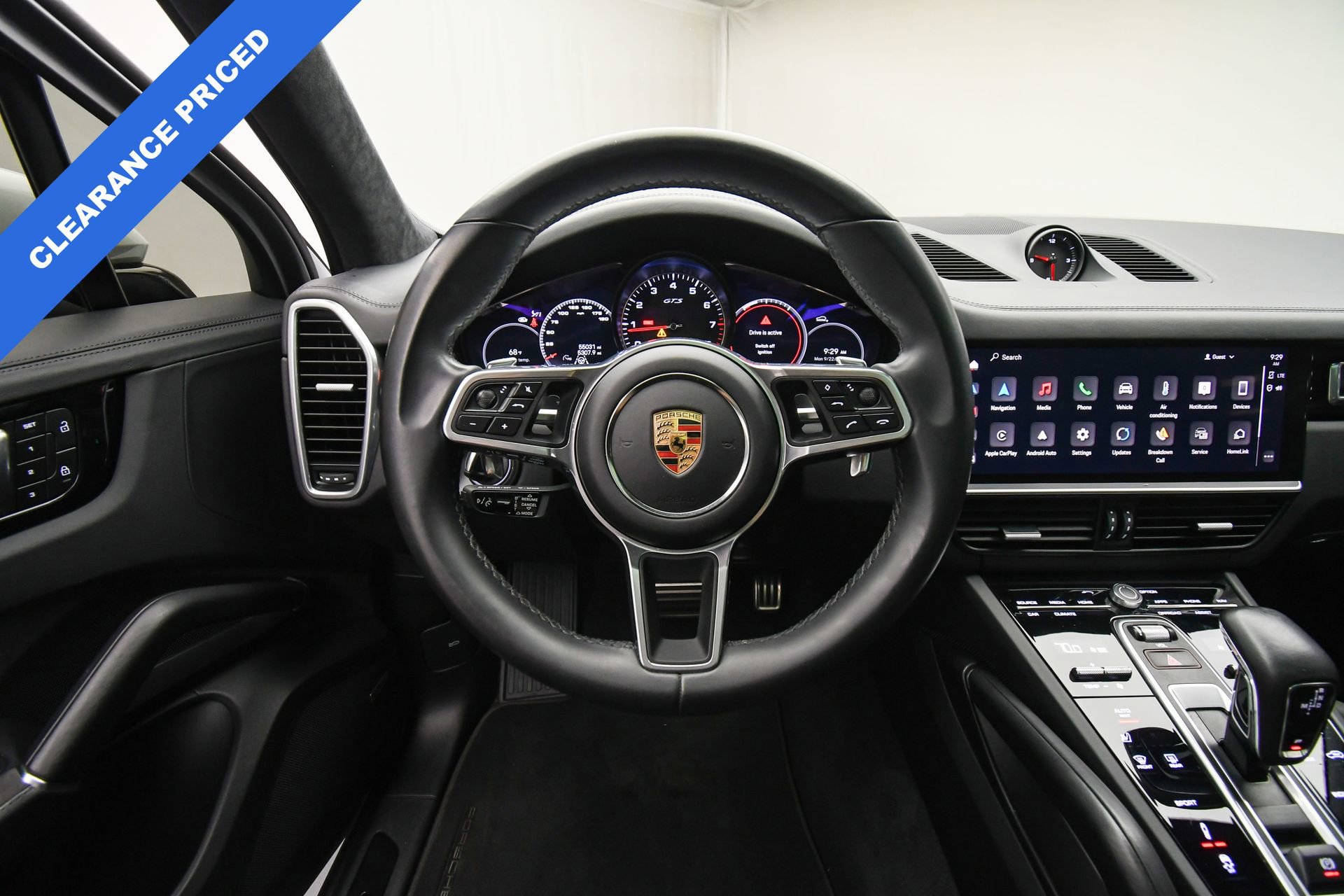 Used 2023 Porsche Cayenne GTS image 14