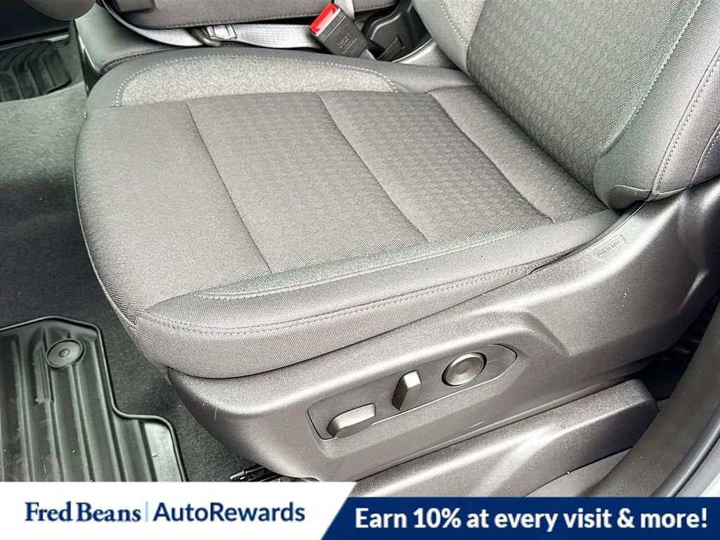 New 2026 GMC Sierra 1500 SLE image 19