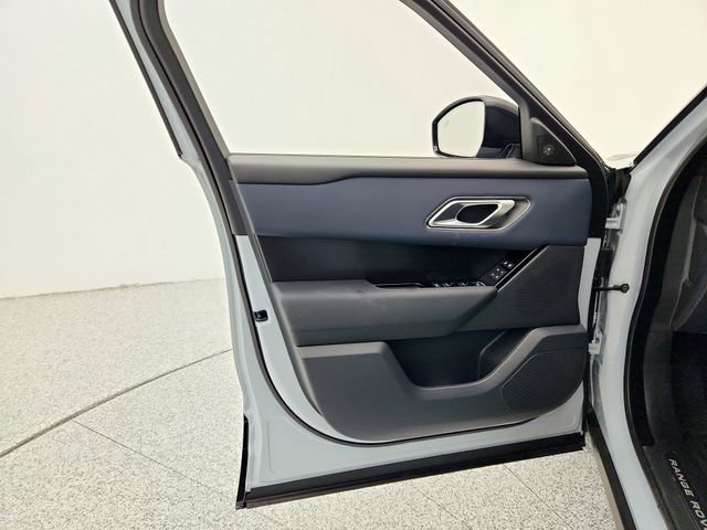 New 2026 Land Rover Range Rover Velar Dynamic SE image 27